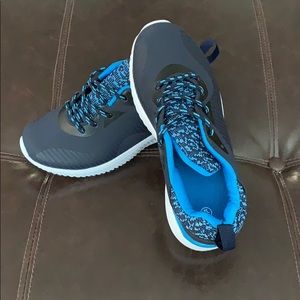 NWB🛍 Hawkwell Lace up Kids Sneakers